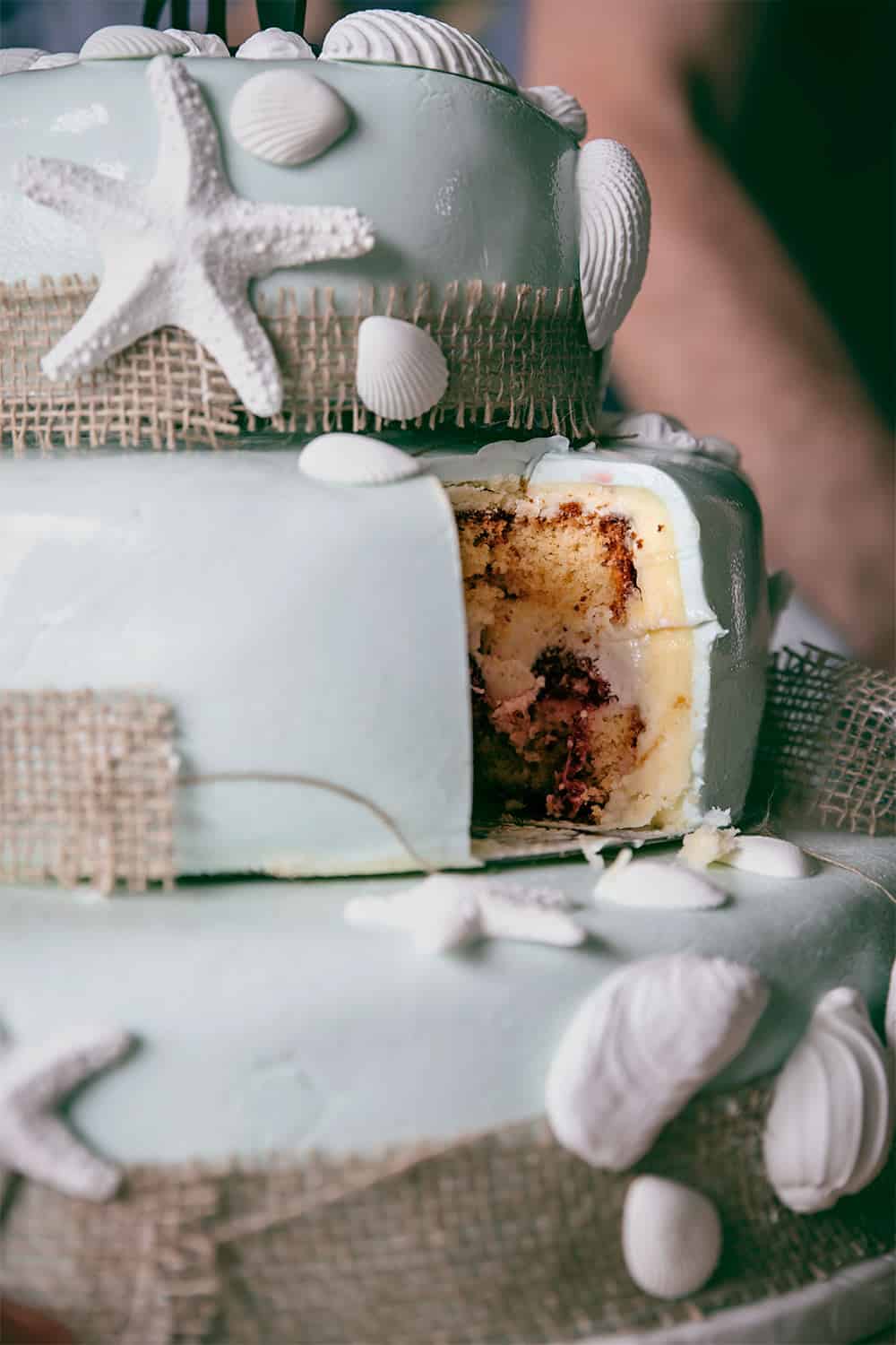 Erdbeer-Champagner-Torte – der Mädelsabend als Hochzeitstorte | Bake my ...